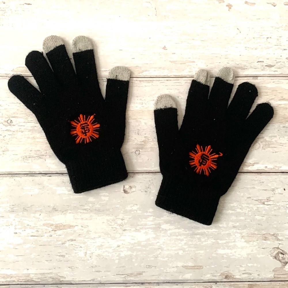 Boys SF Giants Baseball MLB Team Fan Gear Winter Mittens Knit Gloves Kids Black